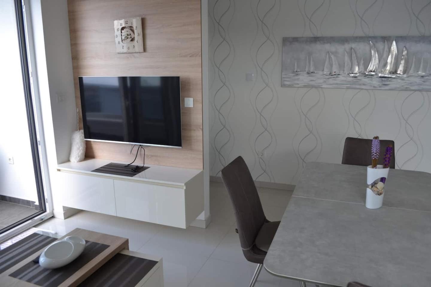 My Paradies - Njivice Penthouse*** Luaran gambar